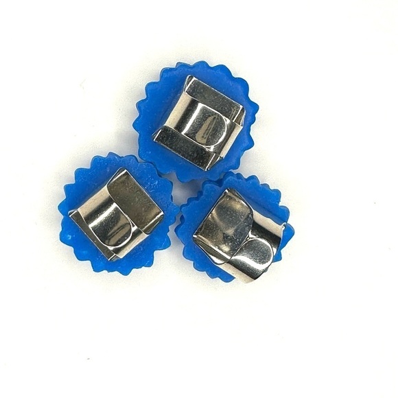 LOT OF 3 Cobalt Blue Flower Rings Bundle - Adjustable - SOLD AS IS - Picture 4 of 8
